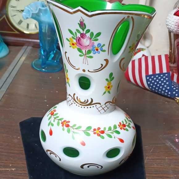 Vase - Picture 2 of 4